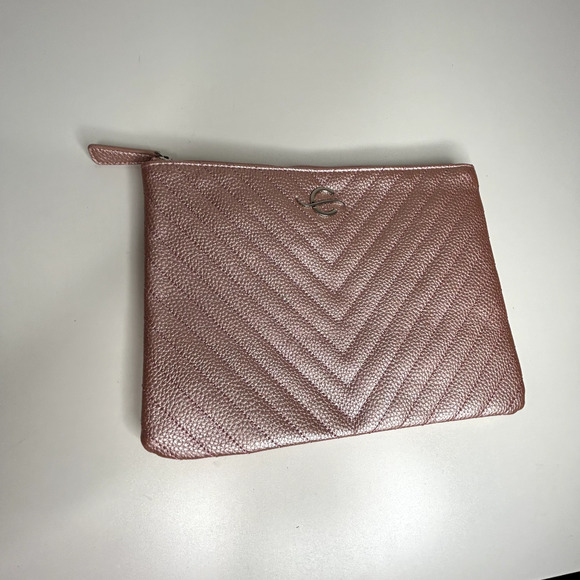 Chaviv by Violet Teriti Chic Metallic Pink Clutch Zip Close Chevron Design Purse - Picture 9 of 9